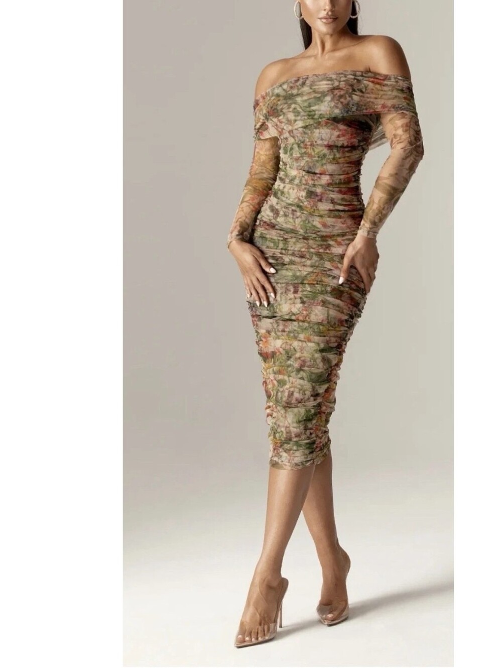 Alieva Off-Shoulder Floral One-Shoulder Midi Dress in Olive Multi Size L
